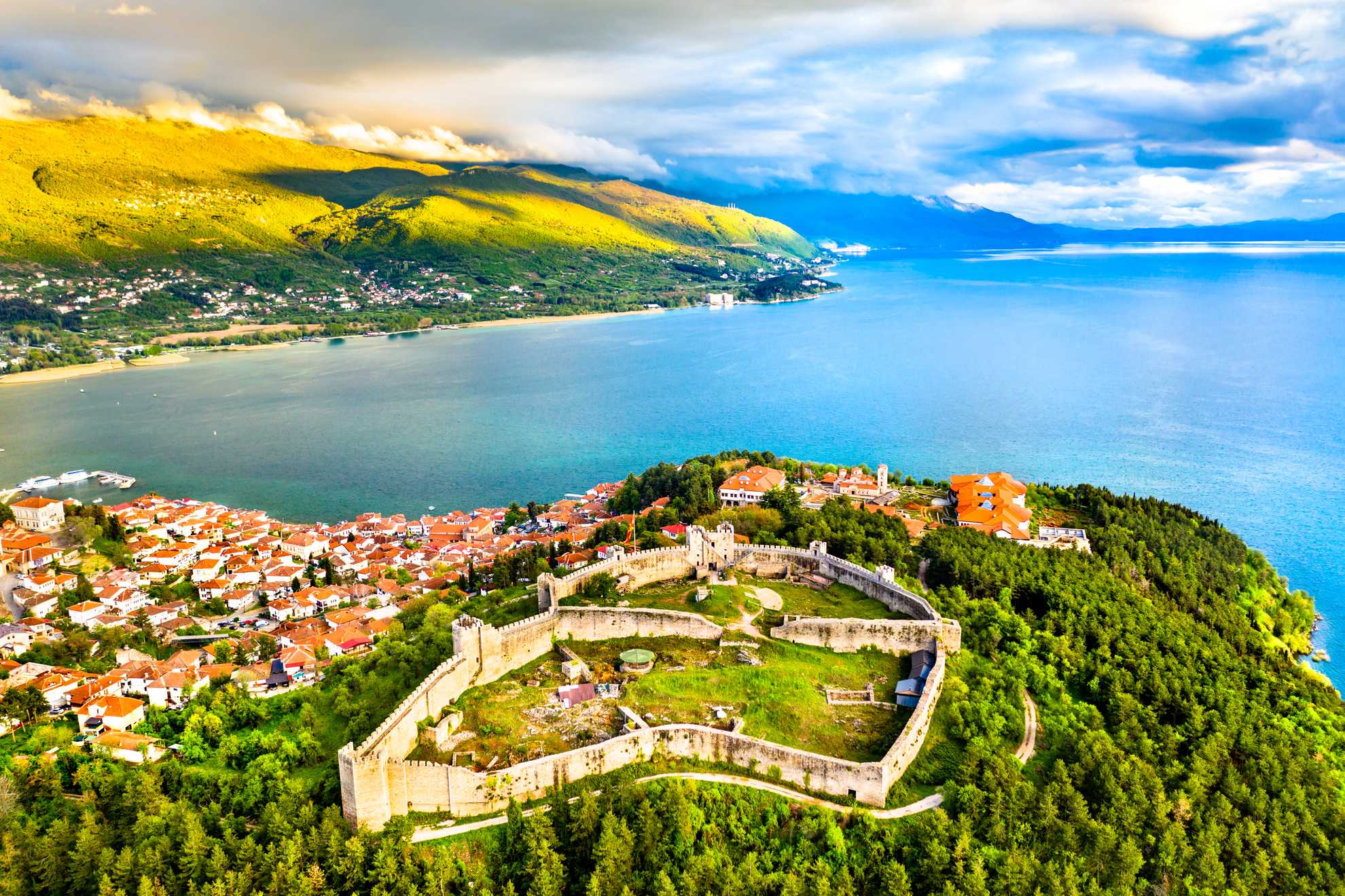 Ohrid (Severní Makedonie). Jízdenky s ubytováním od 653,-Kč