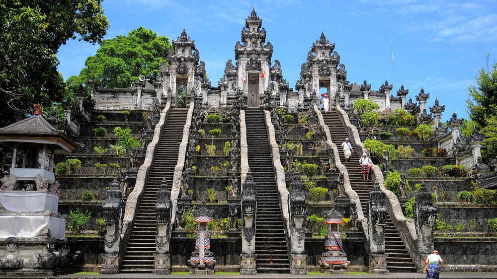 Jaká je délka a cena letu na Bali z ČR?