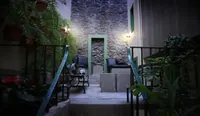 29 Madeira Hostel