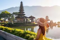 Bali: Soukromý pronájem auta s anglicky mluvícím řidičem