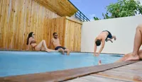 Hostel AzorAzul - Pool & Suite