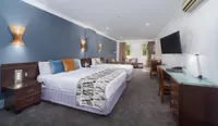 Hyde Park Inn