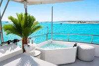 Ibiza: Plavba na Formenteru s otevřeným barem, 3 jídly a večírkem při západu slunce
