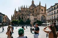 Madrid: Toledo a Segovia s katedrálou, Alcazar a oběd