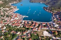Plavba na Ithace: dlouhá (Vathi a Kioni) nebo krátká (Vathi)