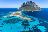 Sardinie: Výlet lodí kolem ostrova Tavolara se šnorchlováním