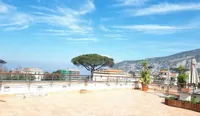 Seven Hostel & Rooms