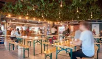 Urban Camper Hostel & Bar