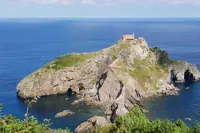Z Bilbaa: Prohlídka Gaztelugatxe, Mundaky a Guernicy