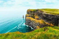 Z Dublinu: Cliffs of Moher, Burren & Galway City Celodenní výlet z Dublinu.