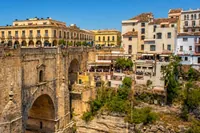 Z Málagy: Ronda a Setenil s využitím vláčku + víno a tapas