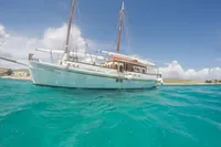 Z Mykonosu: Výlet lodí na ostrovy Delos a Rhenia
