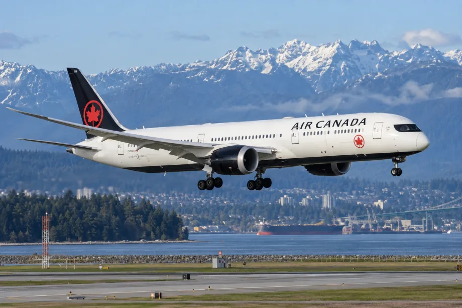 Air Canada: zavazadla, check-in, kompenzace a kontakty česky