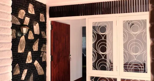 Best hostel Yala