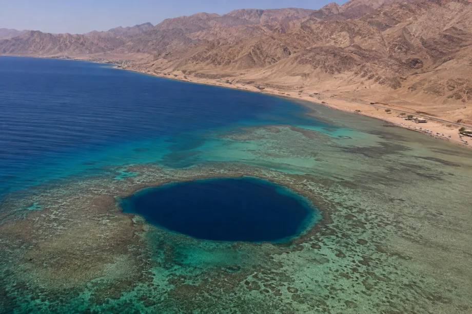 Blue Hole a výlet do Dahabu