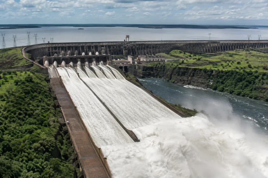 Ciudad del Este a Itaipú