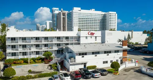 Collins Hotel