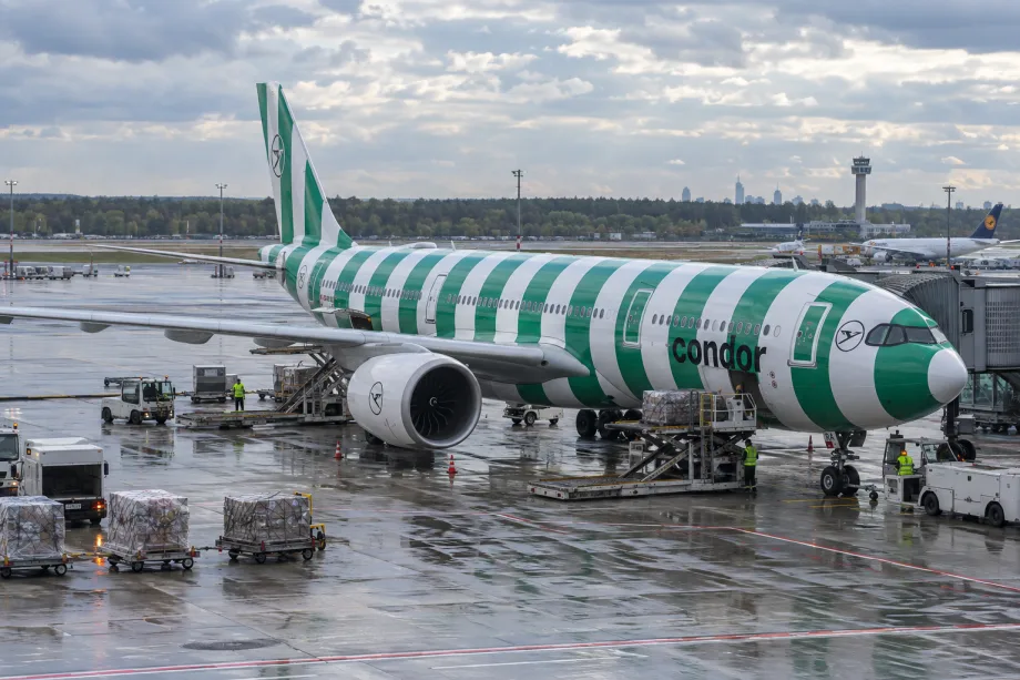 Condor: zavazadla, check-in, kompenzace a tarify česky