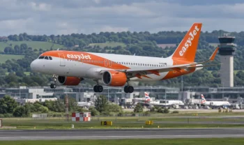 easyJet: zavazadla, check-in, kompenzace a kontakty česky