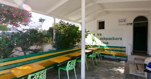 Fira Backpackers Place