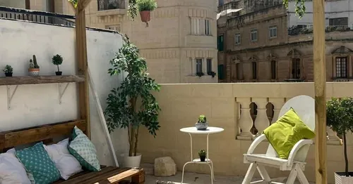 Hostel On