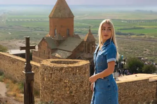 Khor Virap, Noravank a jeskyně Areni-1 s degustací vína