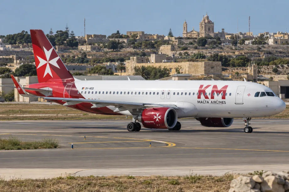 KM Malta Airlines: zavazadla, check-in, kompenzace a kontakty česky