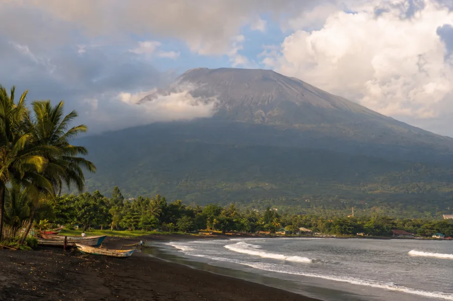 Limbe a Mount Cameroon
