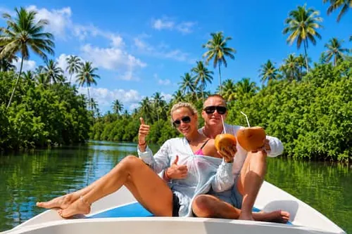 Lodní safari na jezeře Koggala s divokou přírodou a ostrovem Cinnamon