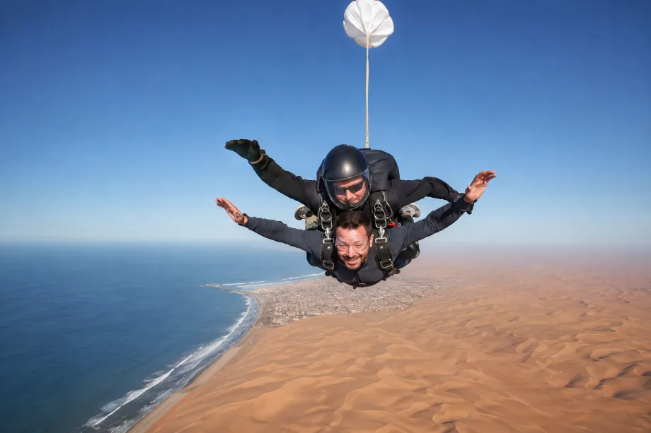 Skydiving nad dunami