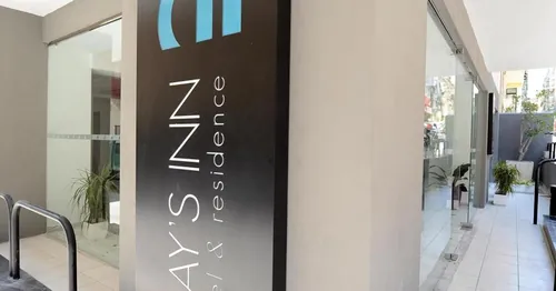 Day's Inn Hotel and Residence