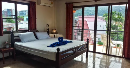 Kata Lina Guesthouse