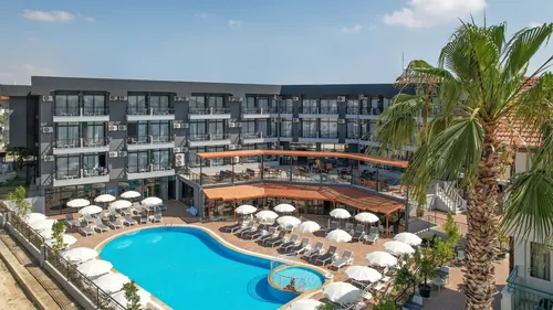 Hotel Clover Magic Park ***