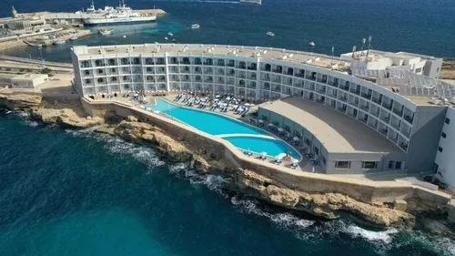 Paradise Bay Resort Hotel ****